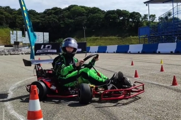 Jovem talento de Itapeva se destaca no automobilismo virtual e já mira novos desafios nas pistas