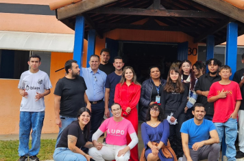 Assistidos pela Casa do Adolescente participam de palestra com alunos e professores de Direito
