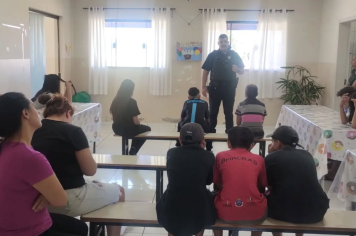 GCM realiza orientação sobre os malefícios do uso de drogas