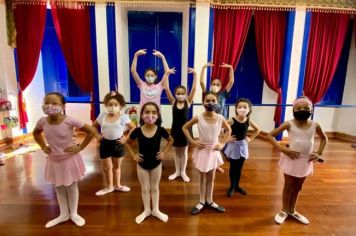 AINDA HÁ VAGAS PARA AS OFICINAS DE DANÇA DA CASA DA CULTURA