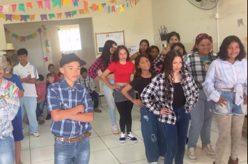 Prefeitura promove apresentação de quadrilha junina com jovens do Brincras