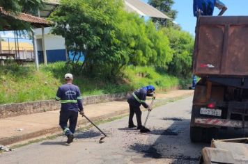 Serviços de recuperação do pavimento seguem na Vila Isabel e imediações 