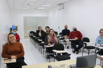 Prefeitura realiza treinamento online com servidores municipais