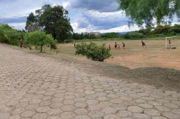 Secretaria de Administrações Regionais realiza os serviços de limpeza no Distrito do Alto da Brancal