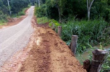 Recuperação de ponte no Bairro Mato Dentro é realizada 