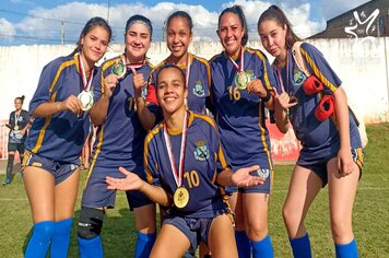 Equipe feminina de futebol vence campeonato Estadual