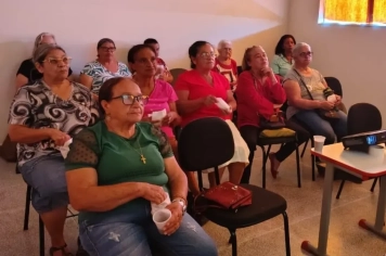 Idosos do CRAS Morada do Bosque desfrutam de tarde cultural em Itapeva