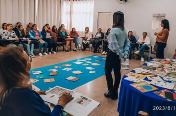 Secretaria de Educação realiza formação sobre a leitura na primeira infância