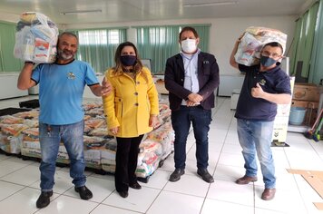 Castrolanda destina mais 220 cestas básicas ao município de Itapeva