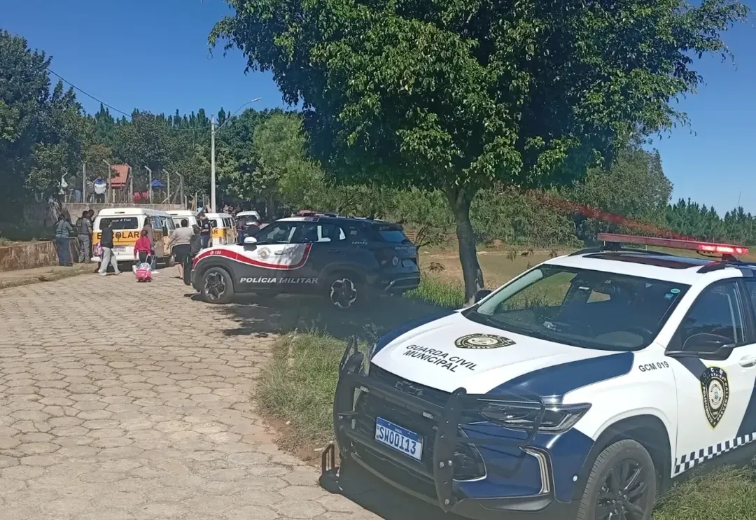 Operação conjunta fiscaliza transporte escolar e previne irregularidades no alto da brancal em itapeva