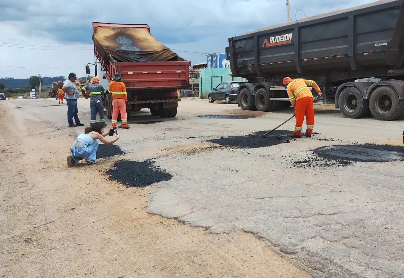 Secretaria de Administrações Regionais dá início aos serviços de operações tapa-buracos no Anel Viário Mário Covas