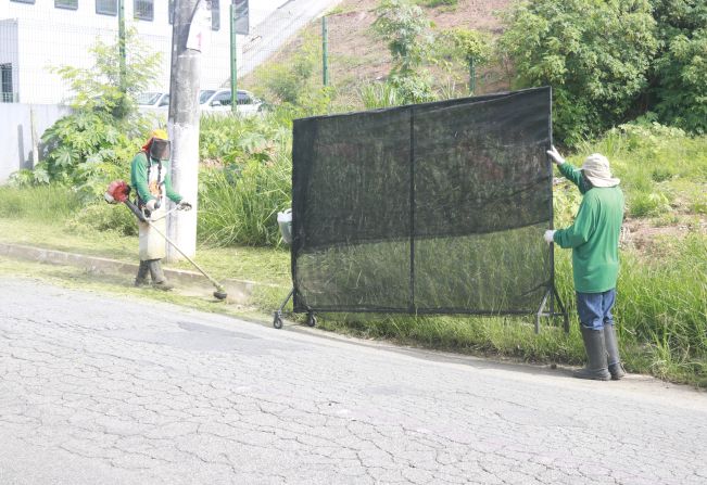 Serviços de roçada e limpeza seguem a todo vapor em Itapeva 