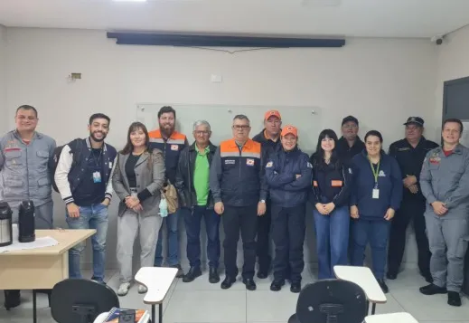 Prefeitura realiza reunião para discutir assuntos relacionados à prevenção de desastres e fiscalização de áreas de risco