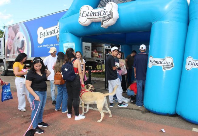 Cãominhada reúne centenas de participantes no último sábado (05)