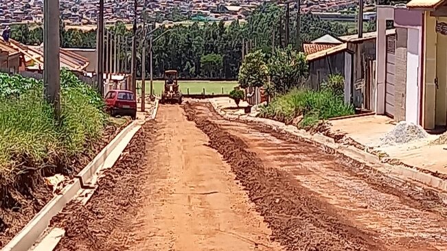 Obras na Rua 9 do Jardim Bela Vista são retomadas