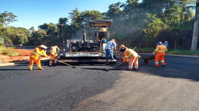 PAVIMENTAÇÃO ASFÁLTICA NA VILA ISABEL É FINALIZADA