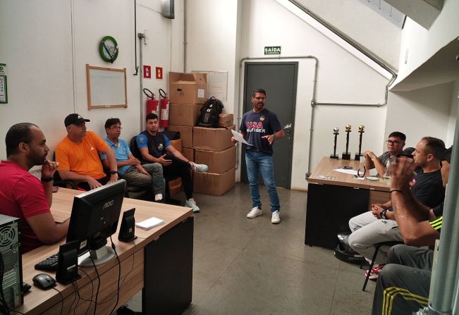 Secretaria de Esportes se reúne com técnicos esportivos para aprimorar os serviços prestados à comunidade