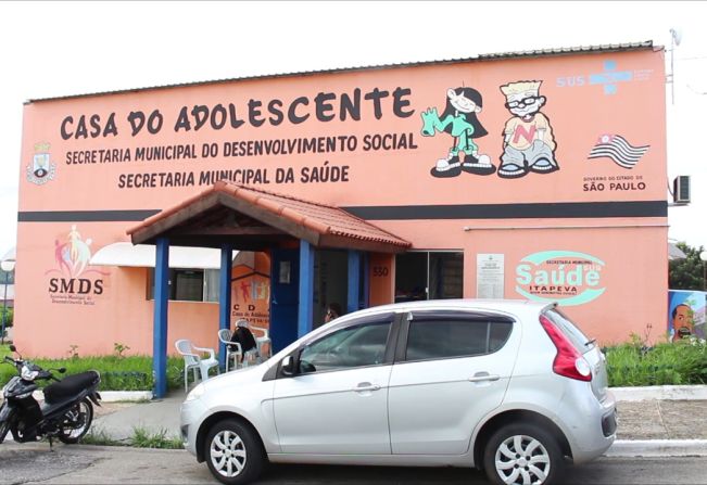 ASSISTIDOS PELA CASA DO ADOLESCENTE PARTICIPAM DO PROJETO “OAB VAI À ESCOLA”