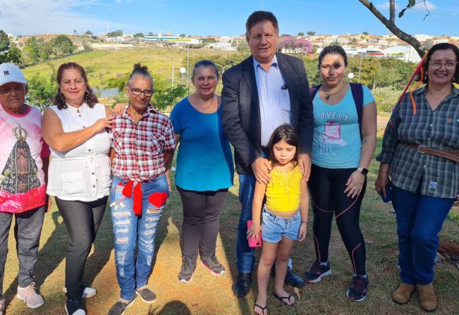 Assistidos pelo Desenvolvimento Social de Itapeva participam de Festa Junina