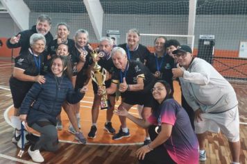 Vôlei Adaptado de Itapeva garante a primeira colocação em torneio natalino intermunicipal